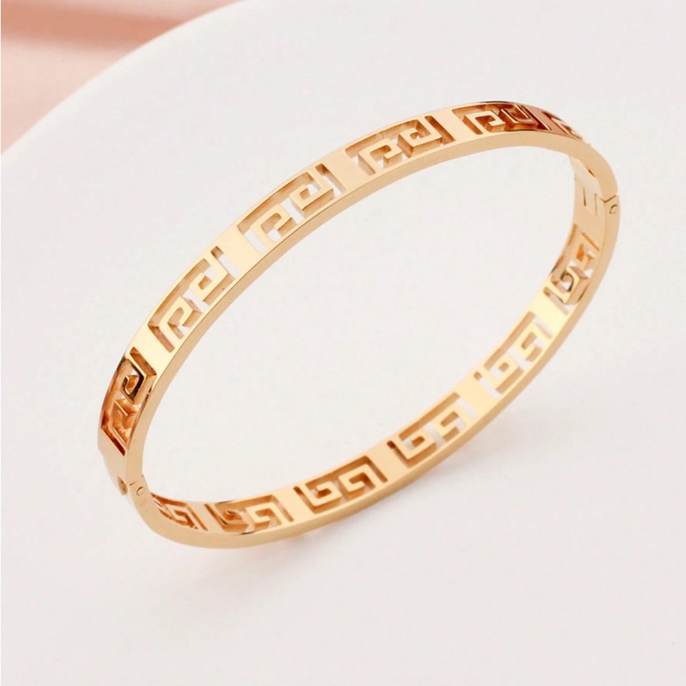 Elegant Geometric Bracelet Goldtone Detailed Greek Key Style Luxury Bangle NEW